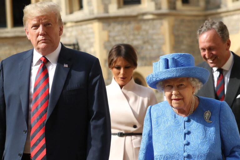 Trump Praises Queen as Perfect, Mocks Today’s Leaders